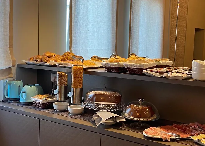 Apollo Guest house 4*