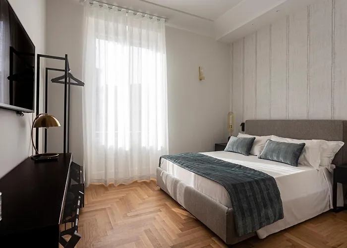 Apollo Guest house Syracuse